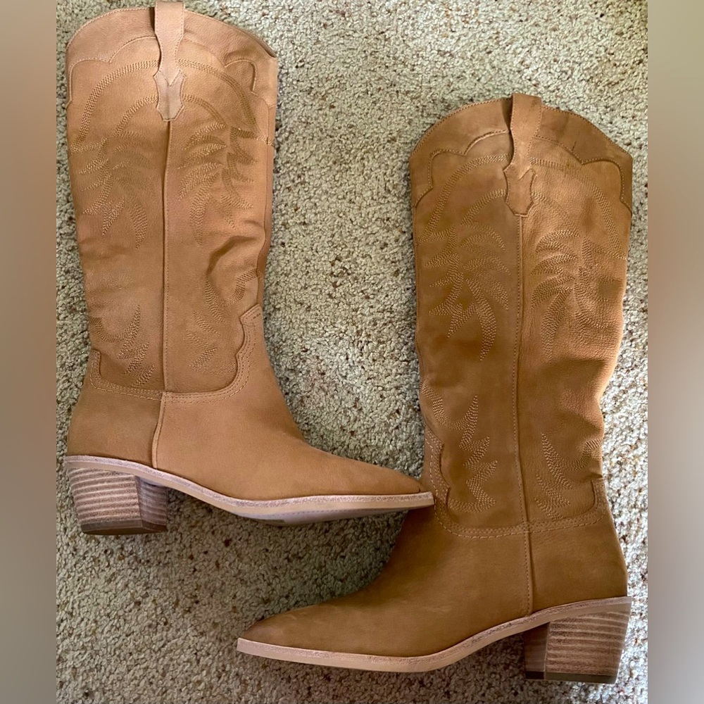 Dolce Vita sz. 7.5 Solida Western boot.